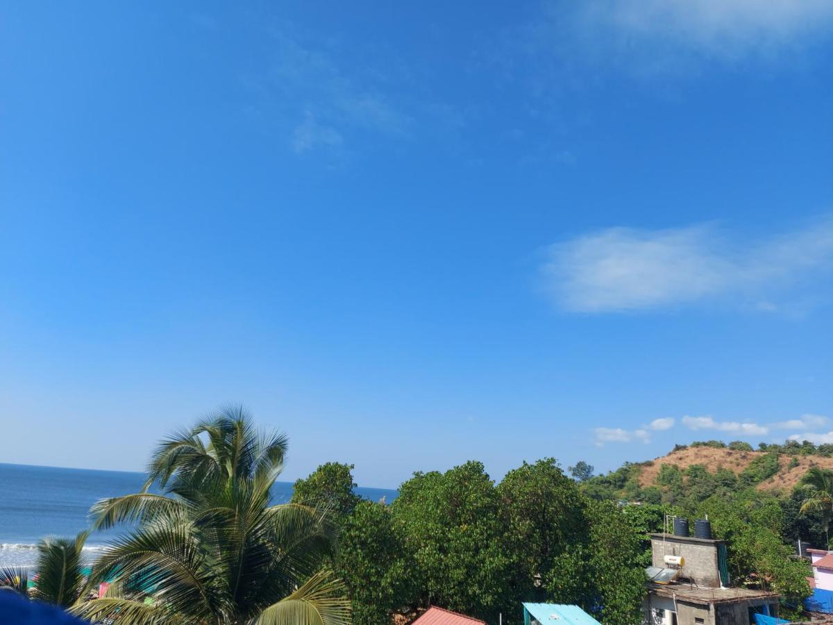 Red Rock Arambol Beach Hotel Exterior photo