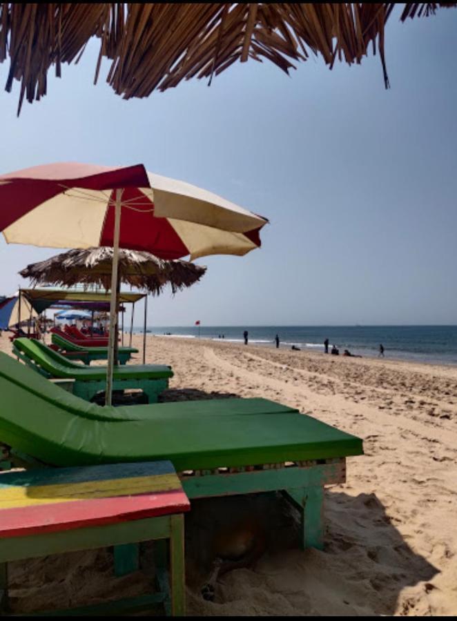 Red Rock Arambol Beach Hotel Exterior photo